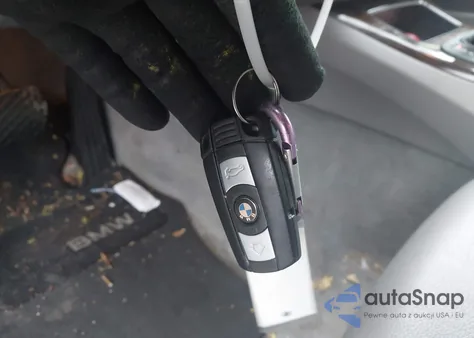 2011 BMW 328I xDrive из США, поврежденный, VIN WBAPK5G56BNN79151